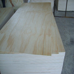 Venta caliente de <span class=keywords><strong>pino</strong></span> <span class=keywords><strong>Radiata</strong></span> madera contrachapada 9mm 12mm 15mm 18mm <span class=keywords><strong>pino</strong></span> de chapa de madera contrachapada - Product Image 4