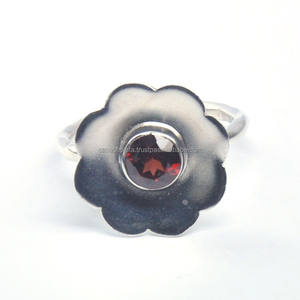 แหวนพลอยโกเมนตัดกลม925เงินสเตอร์ลิงชุบเงินแหวนแฟชั่นสำหรับของขวัญแต่งงานครบรอบ - Product Image 1