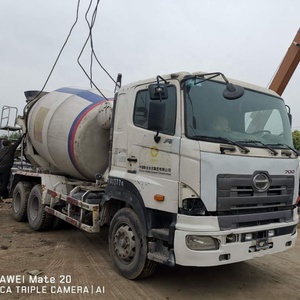 รถบรรทุกผสมคอนกรีตใช้ปูนซีเมนต์ Hino จากญี่ปุ่น - Product Image 2