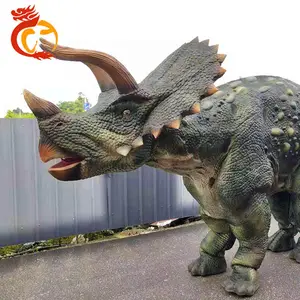 真正的 Triceratops 服装 BBC 步行与恐龙套装