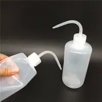 Laboratuvar kimyasal plastik sıkma yıkama şişeleri uzun bükülmüş meme
