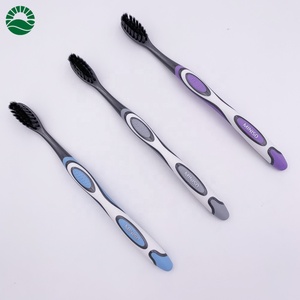 Di vendita caldo morbido del carbone di legna infuso setole di plastica spazzolino da denti - Product Image 1