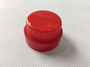 שתי חתיכות של שמן כובע הזרקת עובש משמש מהנדס שמן - Product Image 4