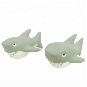 Vente en gros de jouets de <span class=keywords><strong>bain</strong></span> <span class=keywords><strong>pour</strong></span> enfants animaux de la mer requin d'un an gicler figurine cadeau <span class=keywords><strong>pour</strong></span> bébés - Product Image 4