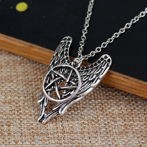 Liontin Kalung <span class=keywords><strong>Pentagram</strong></span> Sayap, Liontin Castiel Sayap <span class=keywords><strong>Pentagram</strong></span> Perak Antik Tipe Pria - Product Image 3