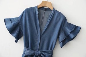 Robe midi en denim à col en V et manches cloche pour femme, en coton et élasthanne, lavable, motif uni, longueur genou, naturelle pour l'été - Product Image 3