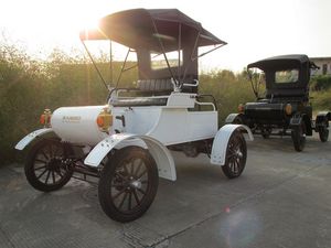 Voiture <span class=keywords><strong>électrique</strong></span> de luxe classique vintage à 2 places pour hôtel, 5 kW - Product Image 4