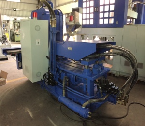 Machine verticale hydraulique de moulage par injection de <span class=keywords><strong>PVC</strong></span> de Tableau de double glissière avec le PLC et la pompe 85T - Product Image 5