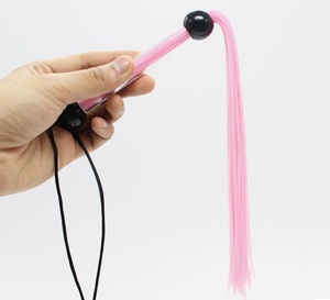 Gummist ränge Mini Tickler Flogger, Gummi peitsche mit Perlen am Griff - Product Image 3