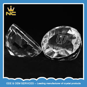 Schöner Blanko-Kristallglas-Briefbeschwerer mit Facettenschliff für Geschäftsgeschenke - Product Image 6