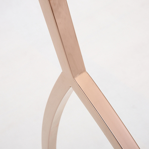 Estante de exhibición de ropa, accesorios de tienda de ropa, soporte de exhibición de <span class=keywords><strong>Metal</strong></span> dorado Simple para ropa, <span class=keywords><strong>Metal</strong></span> o acero inoxidable - Product Image 5