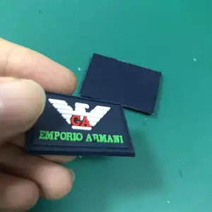 Etichetta Personalizzata in Silicone per Bagagli - Product Image 1