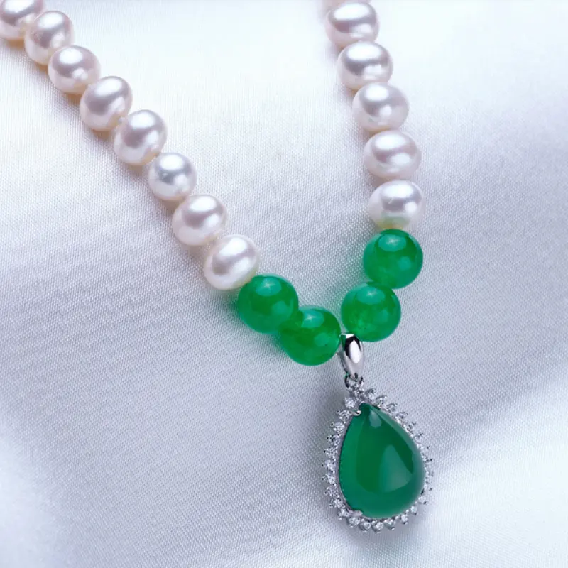 Green Agate手結び目7-8ミリメートルポテトシェイプaaa淡水真珠のネックレス