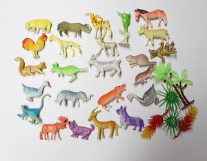 Set Promozionale di 24 Modellini di Animali 3D in Plastica, Giocattoli Economici - Product Image 4