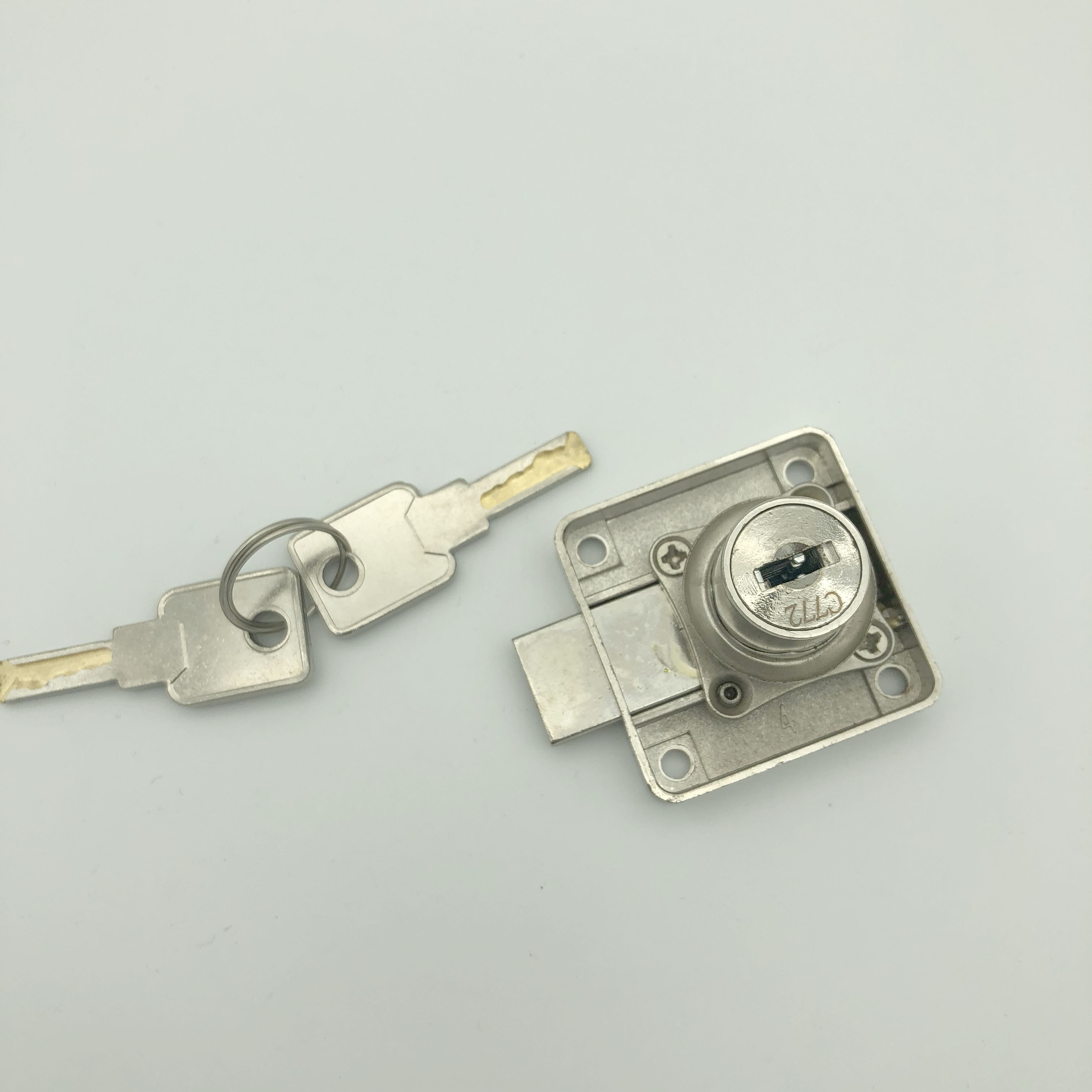 TK-K138-22 цинковый сплав, латунный ключ, компьютерный ключ, главный замок ящика