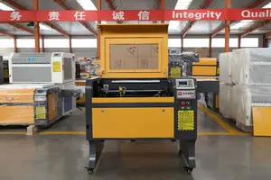 उच्च गुणवत्ता लकड़ी आरा पहेली बनाने की मशीन 4060 लेजर उत्कीर्णन मशीन