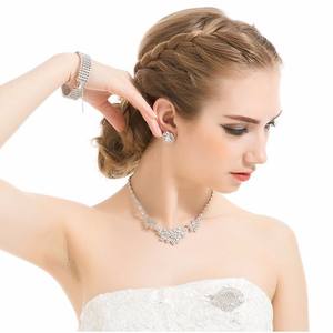 L'arrivée de nouveaux clair dormeuses de diamants zircone cubique Teemi de luxe pour femmes de la mode bijoux de mariée - Product Image 5