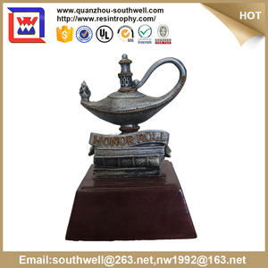 Aladdin e la sua splendida lampada trofeo all'ingrosso e Aladdin polyresin trofei e premi e resina Aladdin trofeo per la vendita - Product Image 2