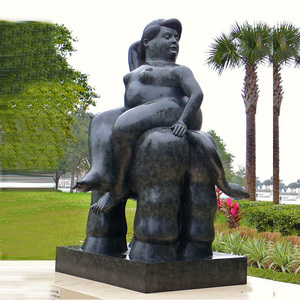 Famosa in tutto il mondo <span class=keywords><strong>bruno</strong></span> a grandezza naturale all'aperto in bronzo grasso donna nuda seduta su scultura di pecora - Product Image 1