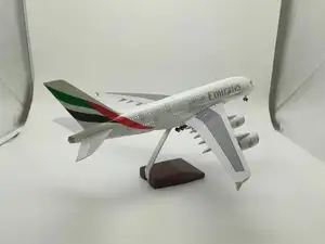 Лидер продаж, модель самолета emirates A380 со светодиодной подсветкой и голосовым управлением, модель пассажирского самолета из смолы 1:160, 46 см