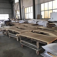 Mesa de madera de nogal suramericano, placa sin procesar