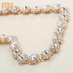 Accessoires de <span class=keywords><strong>cheveux</strong></span> de <span class=keywords><strong>mariage</strong></span> <span class=keywords><strong>vintage</strong></span> pour fête nuptiale enfants bandeaux fantaisie en métal et cristal pour occasions spéciales - Product Image 5
