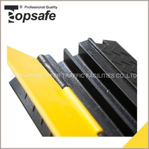2 Canal jorobas protector de cable de goma, cable protector de piso, piso protector de cable de goma - Product Image 3