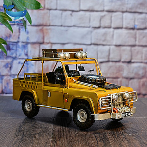 Modèle de voiture tout-terrain en métal moulé sous pression pour enfants Produit d'artisanat en métal - Product Image 1