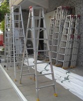 Escalier en alliage d'aluminium pliant personnalisé professionnel Long atelier en aluminium accessoire d'échelle à usage domestique rampes populaires échelles