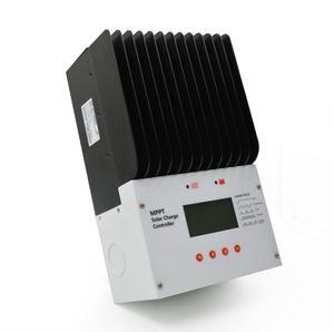 Maximun power <span class=keywords><strong>point</strong></span> 99% eficiencia regulador de la energía solar 45A para el sistema solar uso - Product Image 1