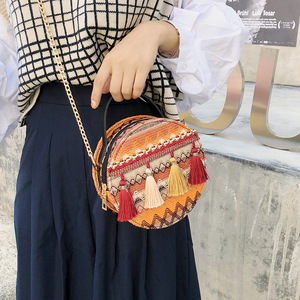 Nouveau <span class=keywords><strong>sac</strong></span> <span class=keywords><strong>rond</strong></span> en <span class=keywords><strong>paille</strong></span> tressée style INS avec pompons, <span class=keywords><strong>sac</strong></span> à bandoulière fait main pour femme - Product Image 6