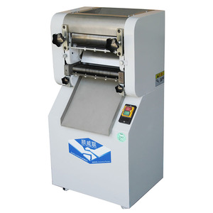 <span class=keywords><strong>Macchina</strong></span> per <span class=keywords><strong>Pasta</strong></span> e Vermicelli Motorizzata di Alta Qualità, Potenza 1.5kW, Capacità 30-35kg/h, per Uso Domestico - Product Image 1