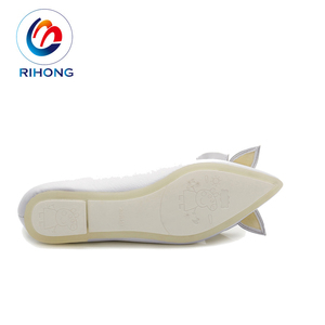 Nouvelles chaussures décontractées pour femmes en cuir blanc à talon compensé, confortables, élégantes, pour l'été et l'extérieur, avec logo personnalisé - Product Image 6