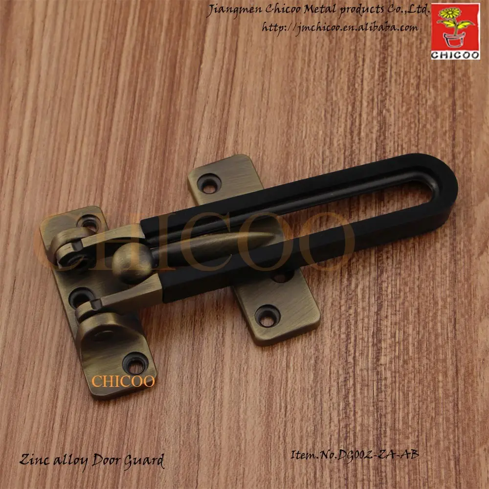 Liga de zinco Antique brass protetor de porta com borracha preta segurança fivela guarda porta parafuso porta trava de segurança