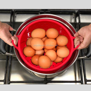 Nueva cesta de <span class=keywords><strong>microondas</strong></span> plegable de <span class=keywords><strong>silicona</strong></span> segura para alimentos sin arañazos con tapa - Product Image 4