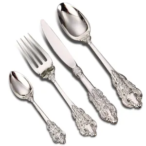 Wholesale Stainless Steel European Palace Design Gold And Silver Cutlery Set Metal Fork Knives And Spoon Gift Flatware