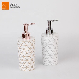 최고의 디자인 칫솔 홀더/샴푸 병 목욕 룸 세트 - Product Image 2
