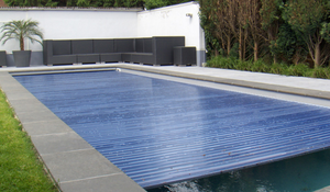 Rouleau de couverture de <span class=keywords><strong>piscine</strong></span> sous-marine automatique en polycarbonate de sécurité au prix le plus bas commercial - Product Image 5
