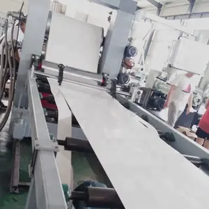 600mm PVC kenar bandı levha üretim hattı/yüksek yoğunluklu farklı renk PVC kenar beceriyor sac yapma makinesi