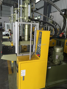 آلة حقن البلاستيك الهيدروليكية العمودية ذات الطاولة المتحركة JINTONG JTT-550D بقوة 55 طن - Product Image 4