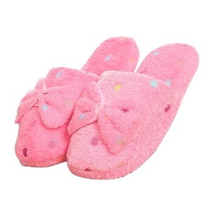 Ciabatta da interno in peluche calda per casa invernale da donna con punto di <span class=keywords><strong>fiocco</strong></span> - Product Image 4