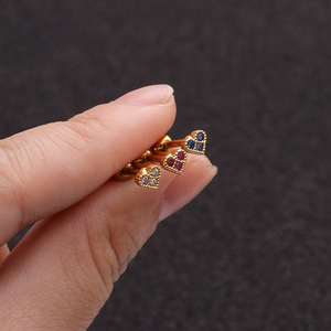 सफेद, नीले गुलाबी जेड छोटे दौर अश्रु दिल छोटे तुंगिका उपास्थि कान की बाली हेलिक्स भेदी गहने शंख कौआ कान पालि संवर्धन - Product Image 5