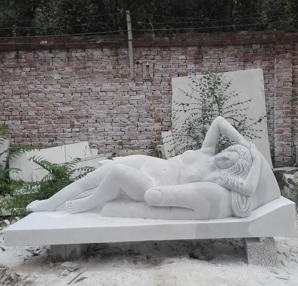 Marmor Stein schlafende nackte Frau Skulptur