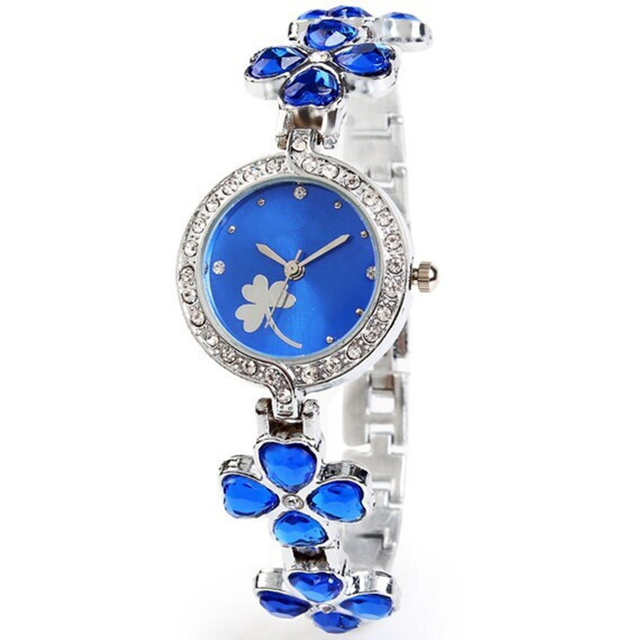 Elegant Design Four-leaf Clover Diamond Women's Quartz Analog Dial Luminous Bracelet Watch with Rhinestone Sport Fashion Alloy