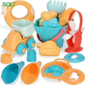 Wholesale Factory Direct Price New Style Funny Hot Summer Gifts Outdoor Beach Sand Molds Kids Toys