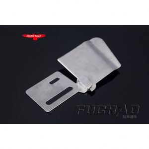 L'ourlet tournant vers le bas permet de coudre les étiquettes ensemble. - Product Image 1