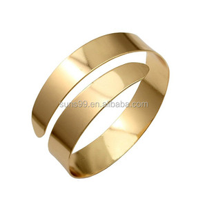Bracciale a Fascia per <span class=keywords><strong>Braccio</strong></span> Superiore Stile Egiziano Cleopatra con Motivo a Spirale <span class=keywords><strong>Serpente</strong></span>, Oro Lucidato, Moda - Product Image 1