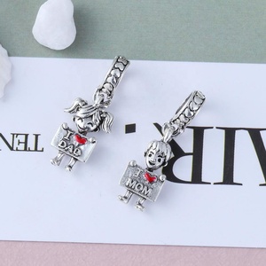 Amuletos de Plata de Ley 925 personalizados 'I Love Mom Dad' con bonitos colgantes chapados en rodio para niños y niñas, joyería, regalo perfecto - Product Image 5