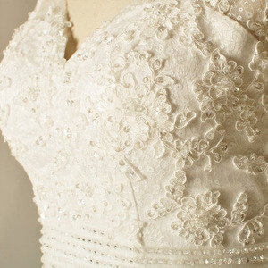 AH1510 V frontal y posterior diseño elegante diamend vestido de novia blanco una línea de sash tribunal tren vestido de novia - Product Image 5