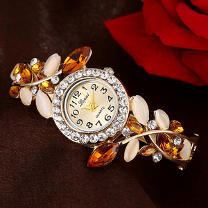 <span class=keywords><strong>Orologio</strong></span> da <span class=keywords><strong>Donna</strong></span> alla Moda, Lussuoso Bracciale con Fiori in Cristallo e Gemme Dorate, <span class=keywords><strong>Orologio</strong></span> da Polso al Quarzo per Signore (KKWT2002) - Product Image 5